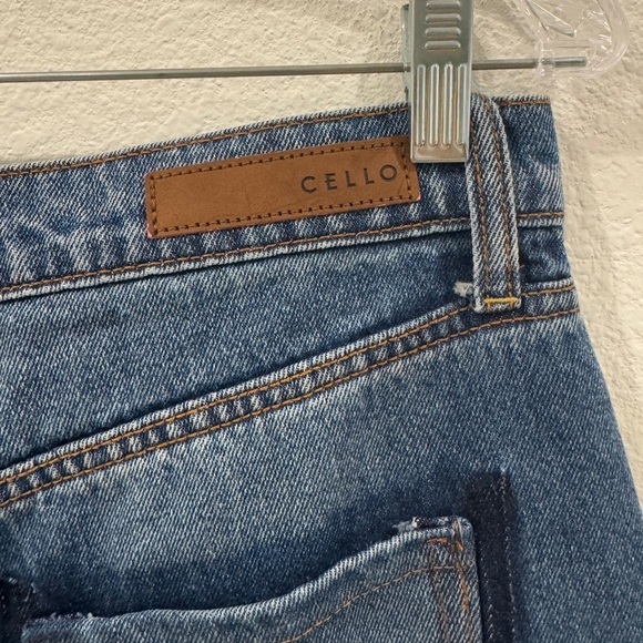 Cello Super High Rise Dad Denim Button Fly 100% Cotton Blue Jeans Size 11 - Picture 10 of 14